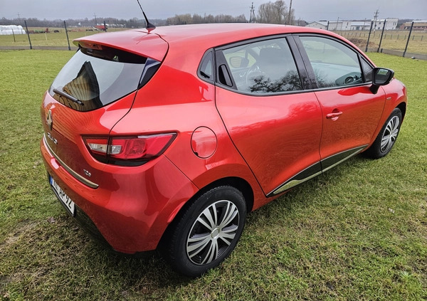 Renault Clio cena 29900 przebieg: 111678, rok produkcji 2016 z Poddębice małe 37